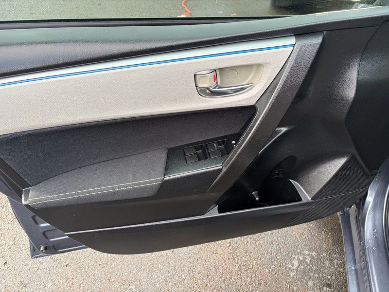 Toyota Corolla LE 2015