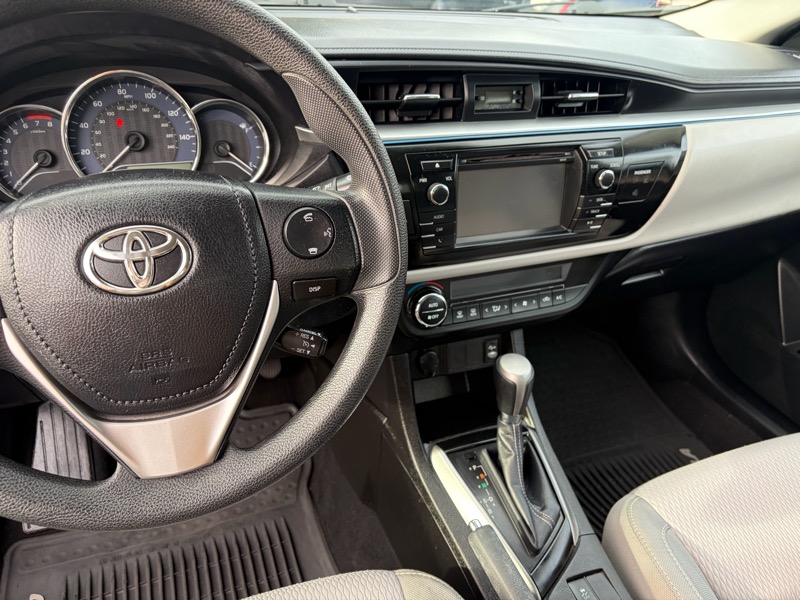 Toyota Corolla LE 2015