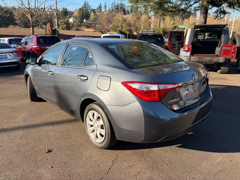 Toyota Corolla LE 2015
