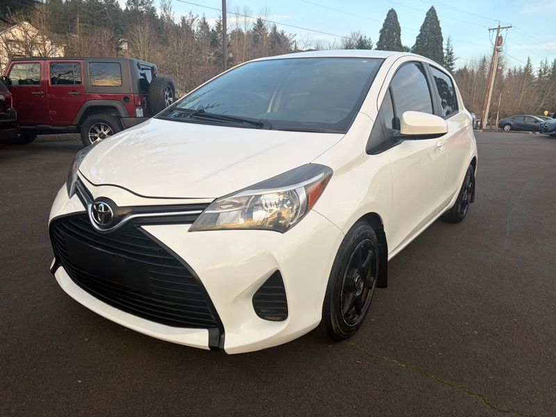 Toyota Yaris  2015