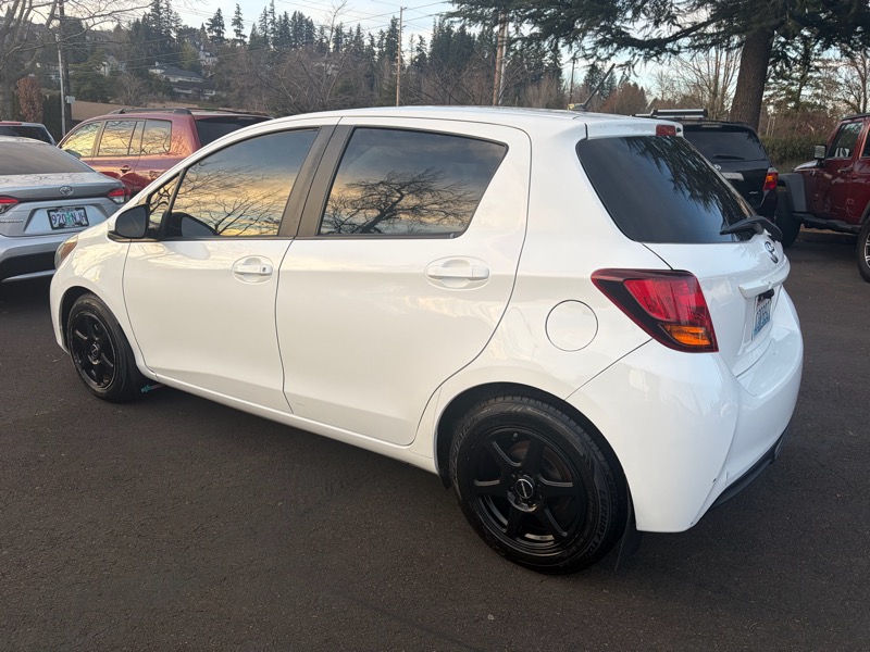 Toyota Yaris  2015
