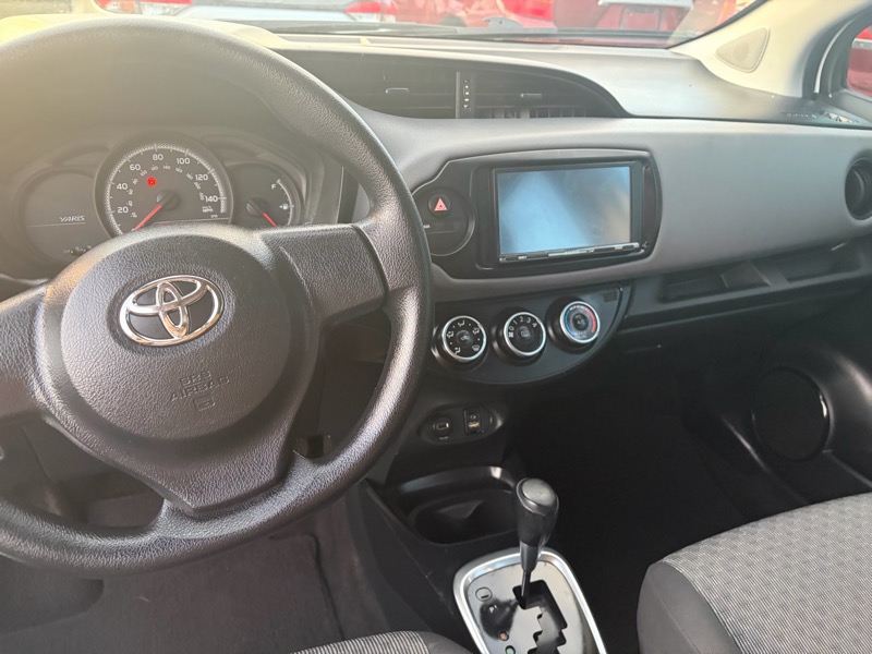 Toyota Yaris  2015
