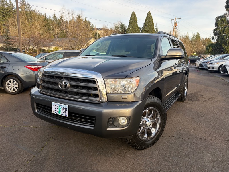 Toyota Sequoia SR5 5.7L 4WD 2014