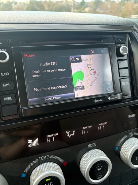 Toyota Sequoia SR5 5.7L 4WD 2014