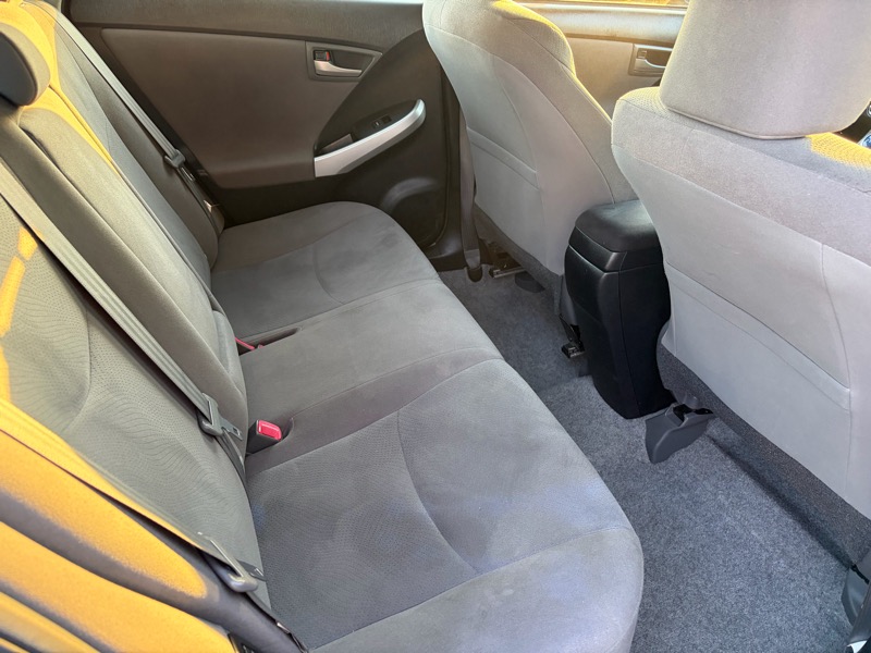 Toyota Prius Two 2014