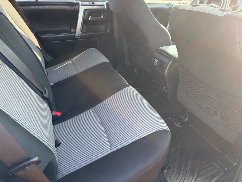 Toyota 4Runner SR5 4WD 2015