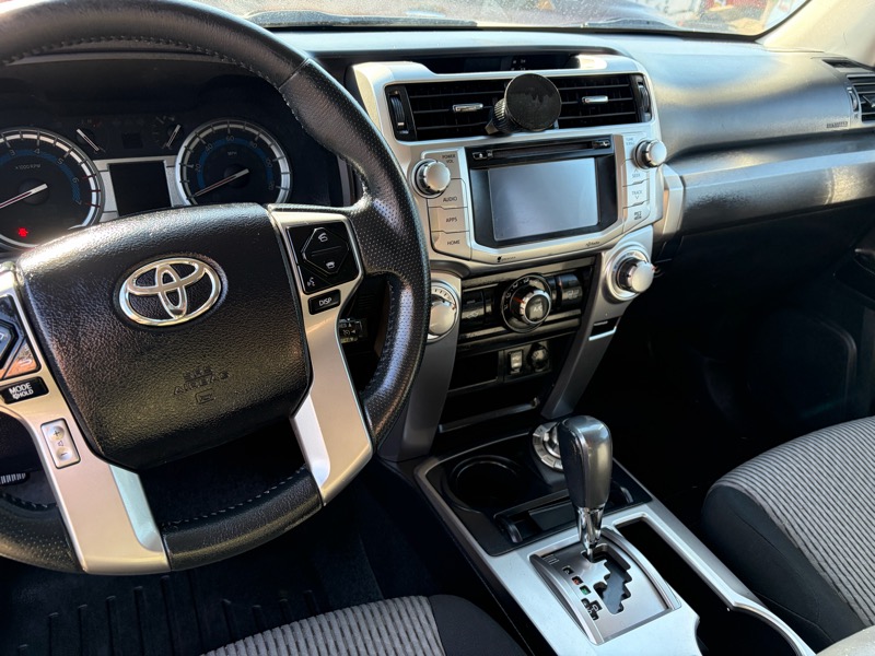 Toyota 4Runner SR5 4WD 2015