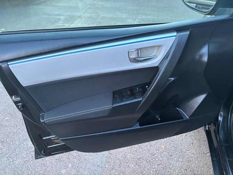 Toyota Corolla  2015