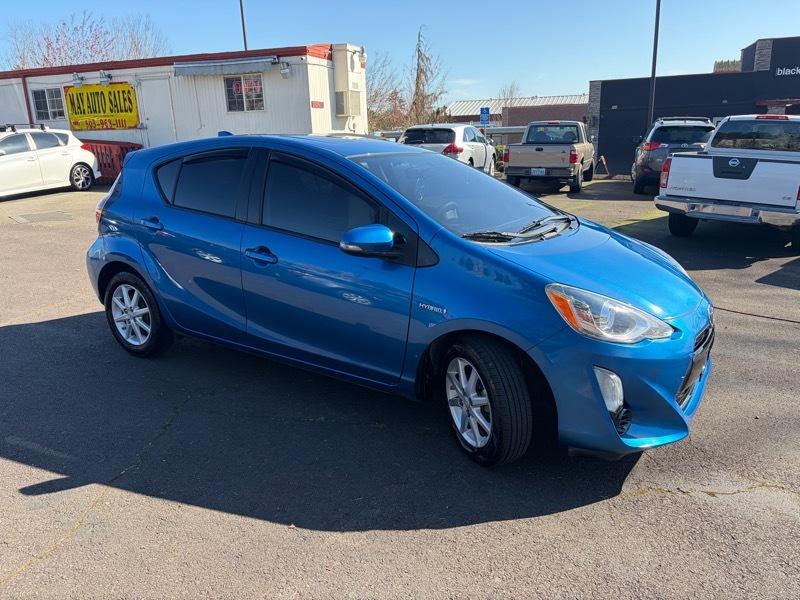 Toyota Prius c Three 2015