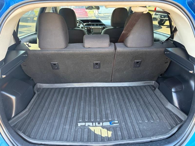 Toyota Prius c Three 2015