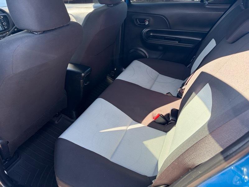 Toyota Prius c Three 2015