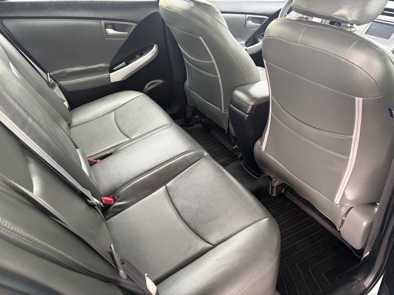 Toyota Prius Two 2015