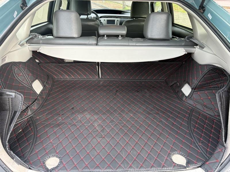 Toyota Prius Two 2015