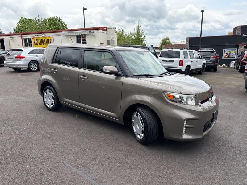 Scion xB  2013