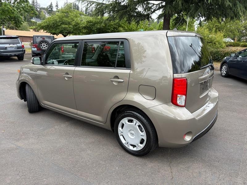 Scion xB  2013