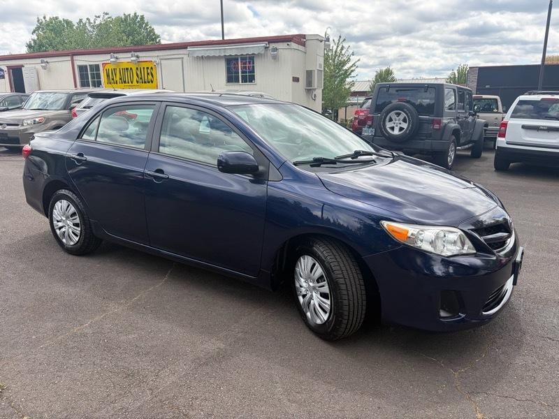Toyota Corolla  2011