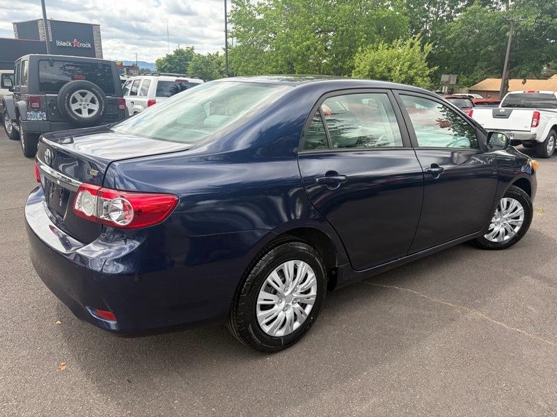 Toyota Corolla  2011