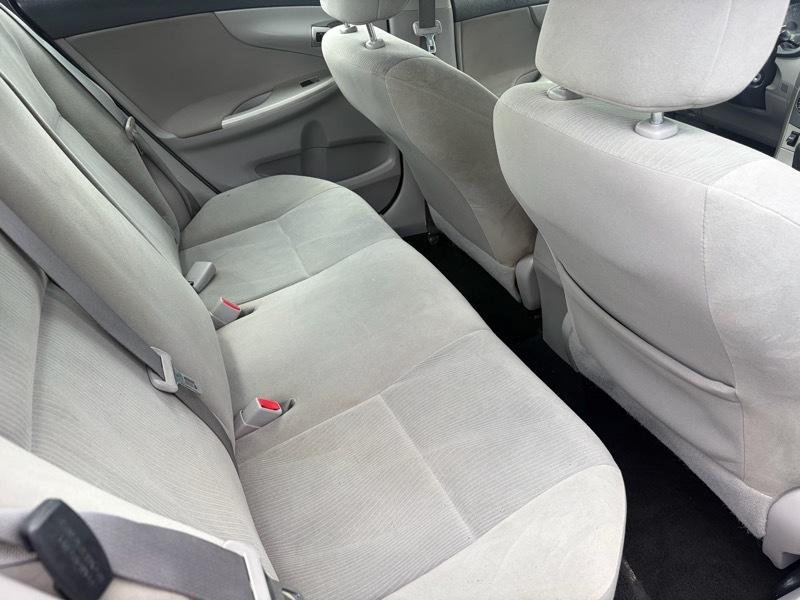 Toyota Corolla  2011