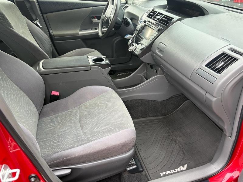 Toyota Prius V Two 2012