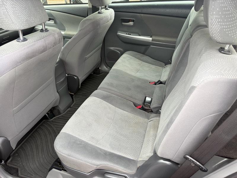 Toyota Prius V Two 2012
