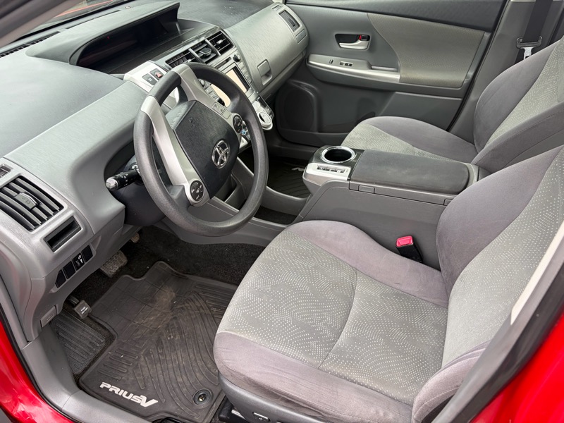 Toyota Prius V Two 2012