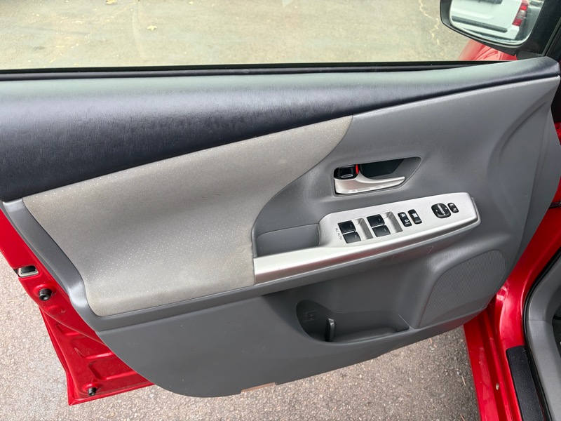 Toyota Prius V Two 2012