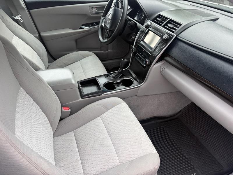 Toyota Camry LE 2017