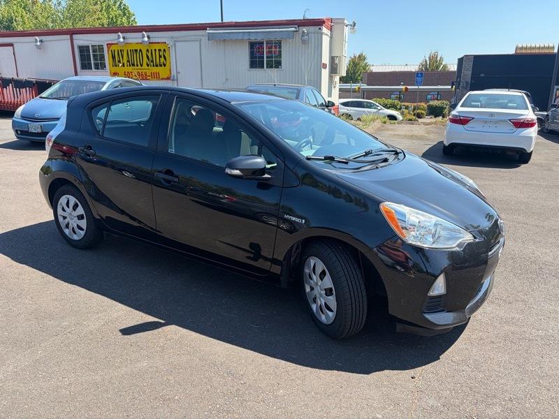 Toyota Prius c Three 2012