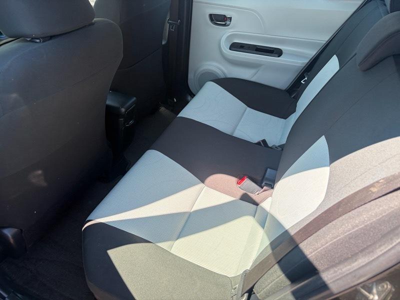 Toyota Prius c Three 2012