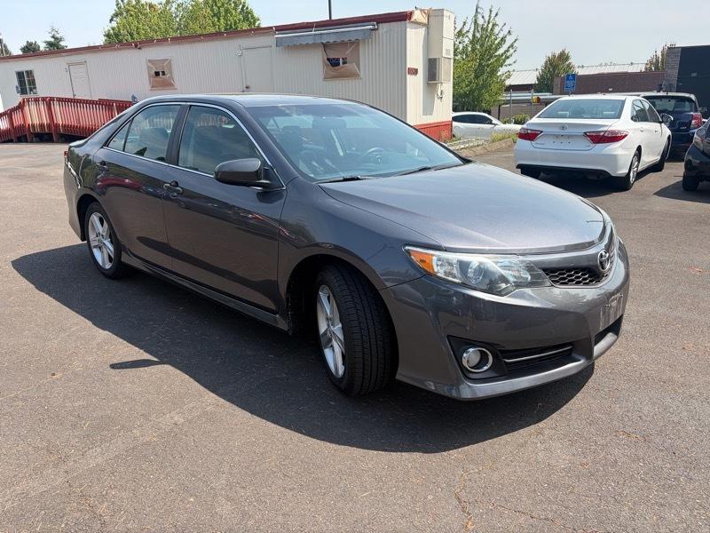 Toyota Camry SE 2014
