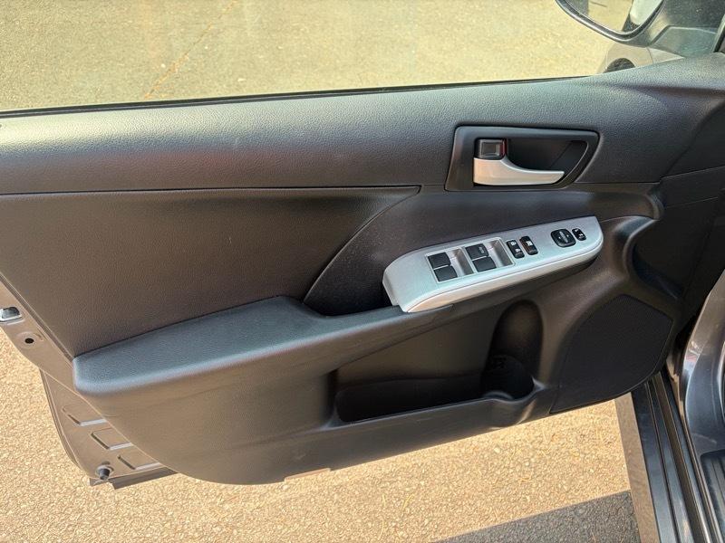 Toyota Camry SE 2014