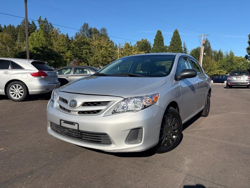 Toyota Corolla  2011