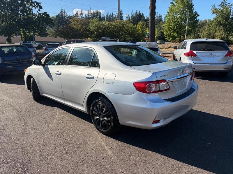 Toyota Corolla  2011