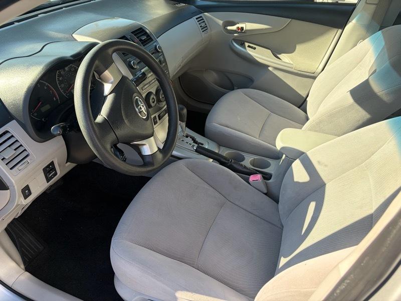 Toyota Corolla  2011