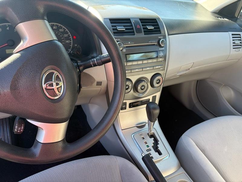 Toyota Corolla  2011