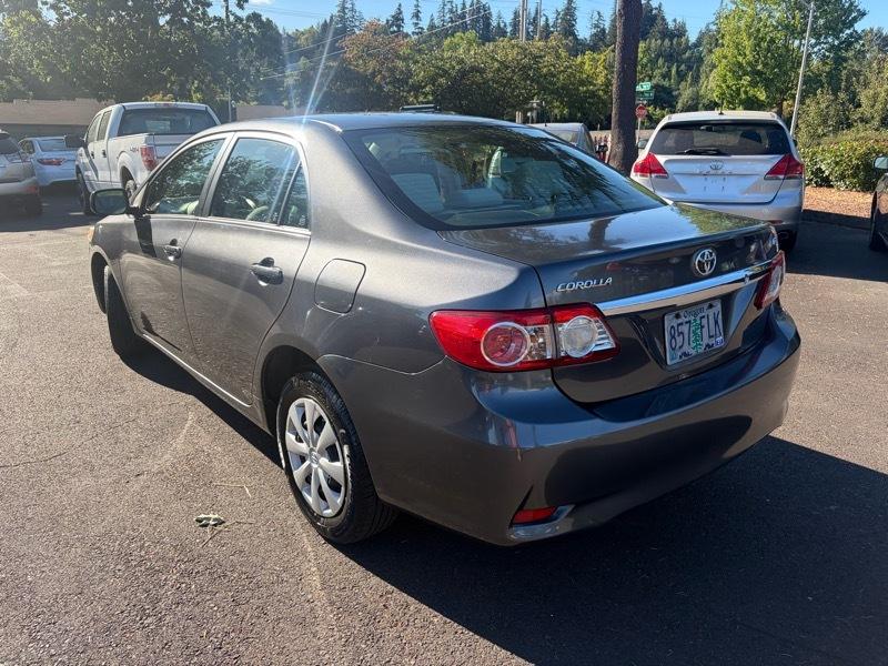 Toyota Corolla  2011