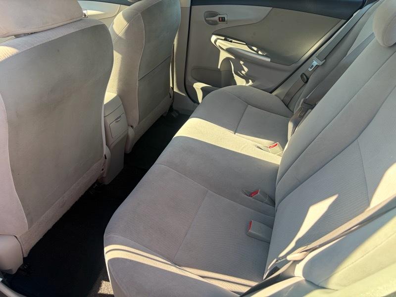 Toyota Corolla  2011