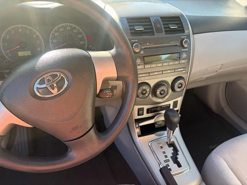 Toyota Corolla  2011