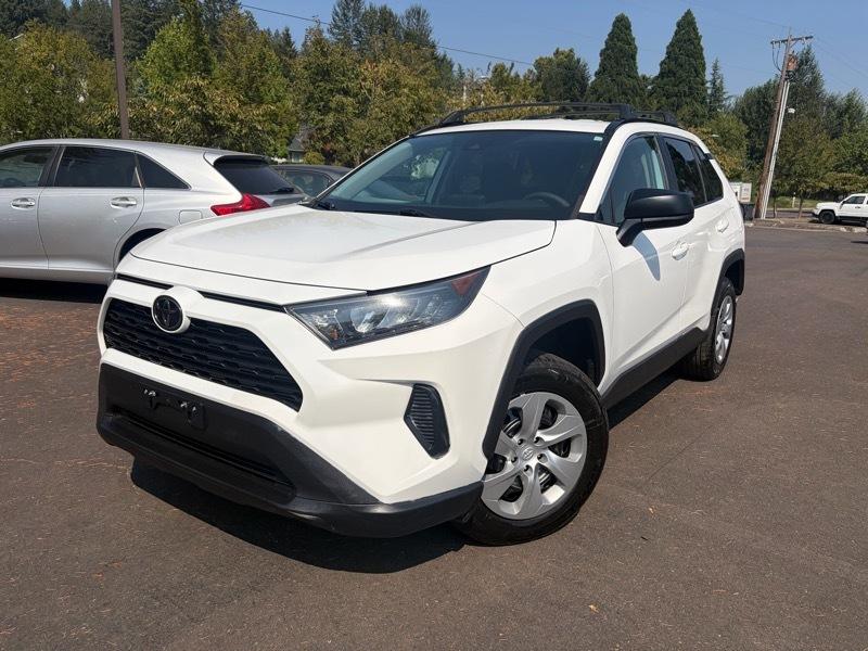 Toyota RAV4 LE AWD 2021