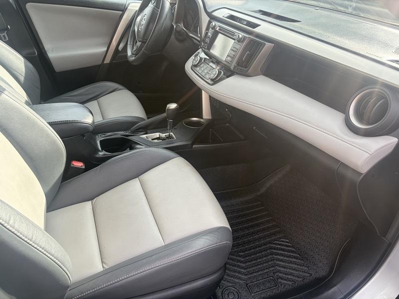 Toyota RAV4 Limited AWD 2015