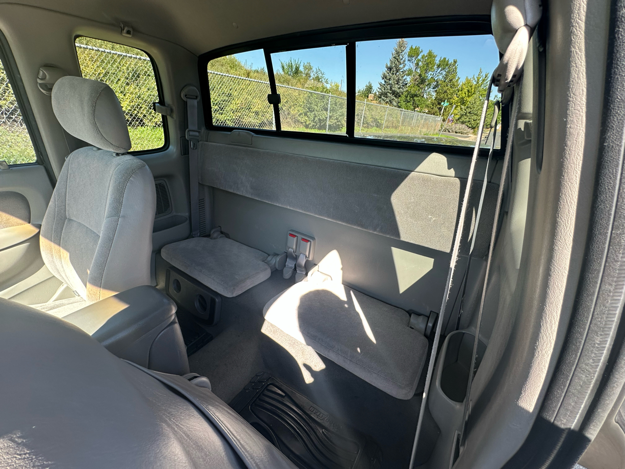 2004 Toyota Tacoma 4x4 Access Cab V6 TRD photo 13