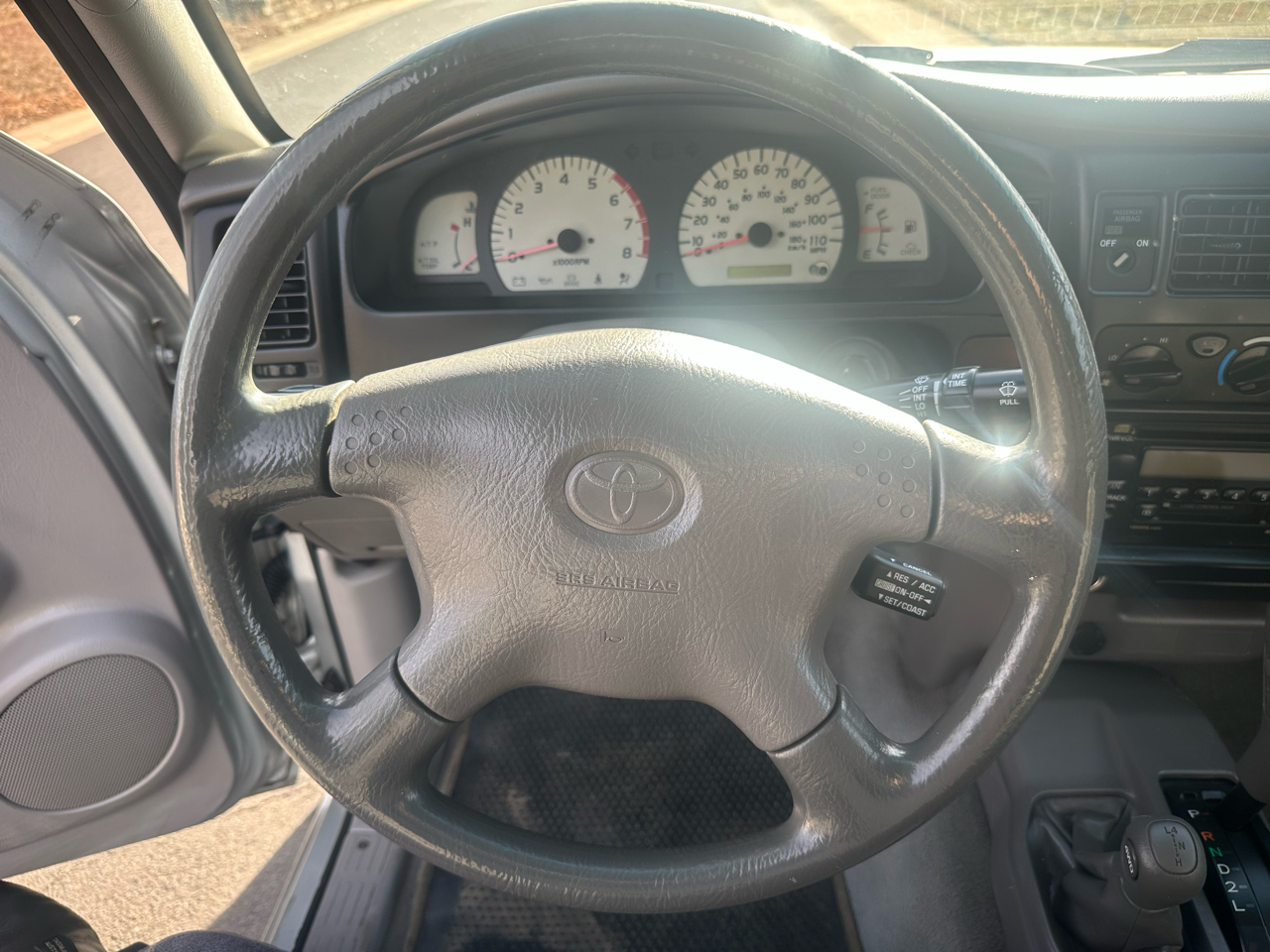 Toyota Tacoma 4WD Access Cab I4 AT SR5 (Natl) 2002