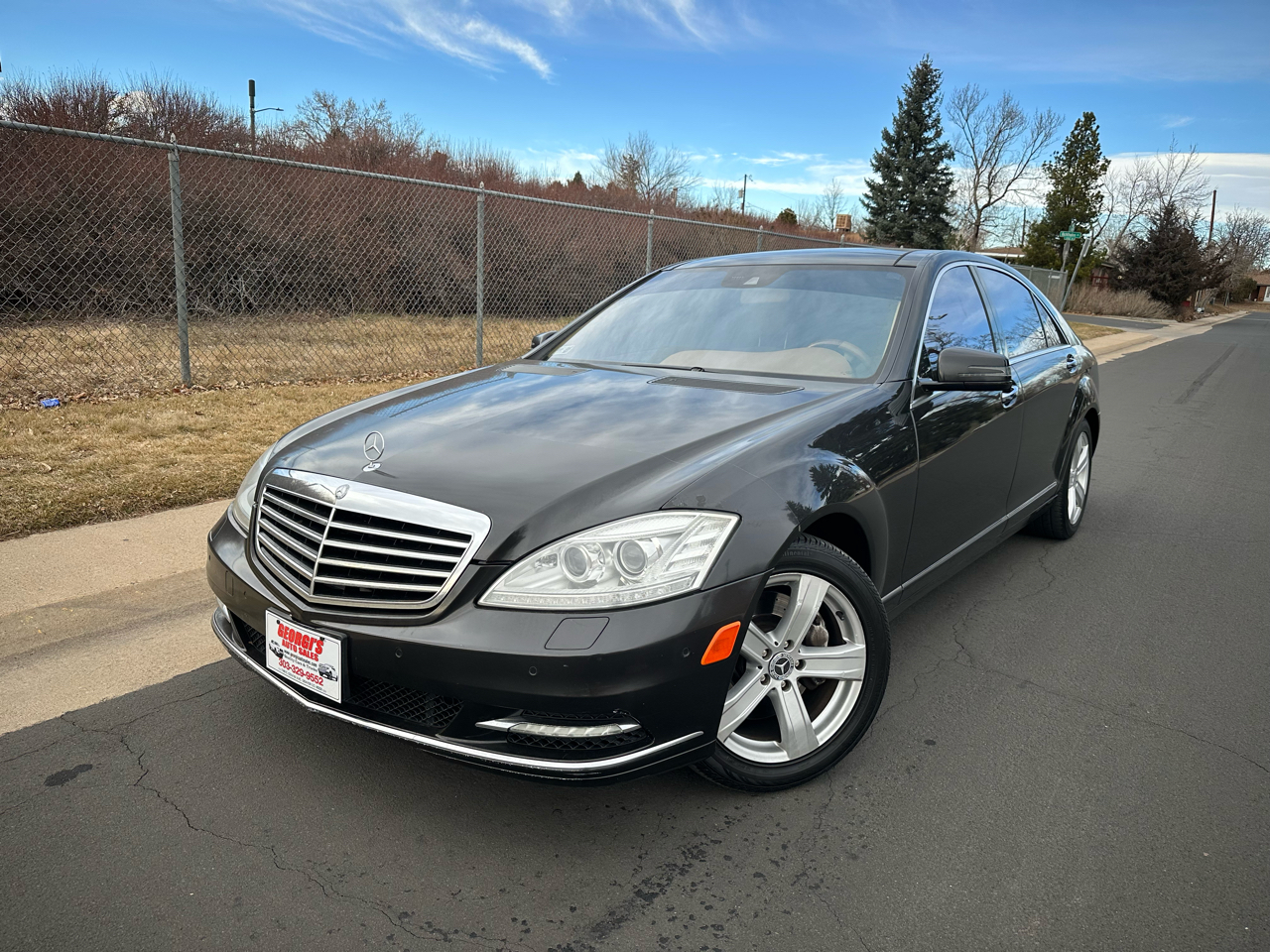 Mercedes-Benz S-Class S550 4-MATIC 2011