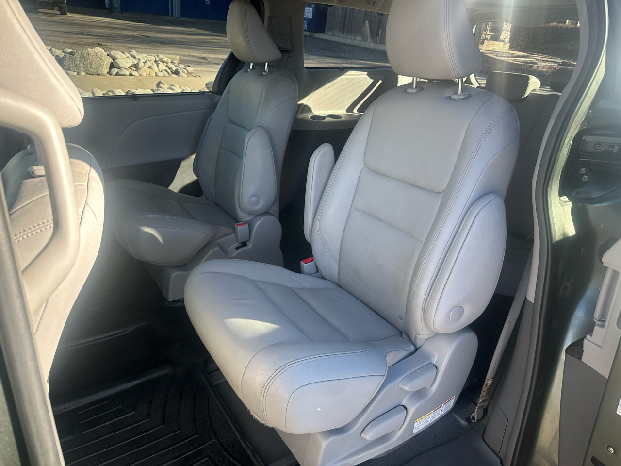 Toyota Sienna XLE 7-Passenger AWD 2019