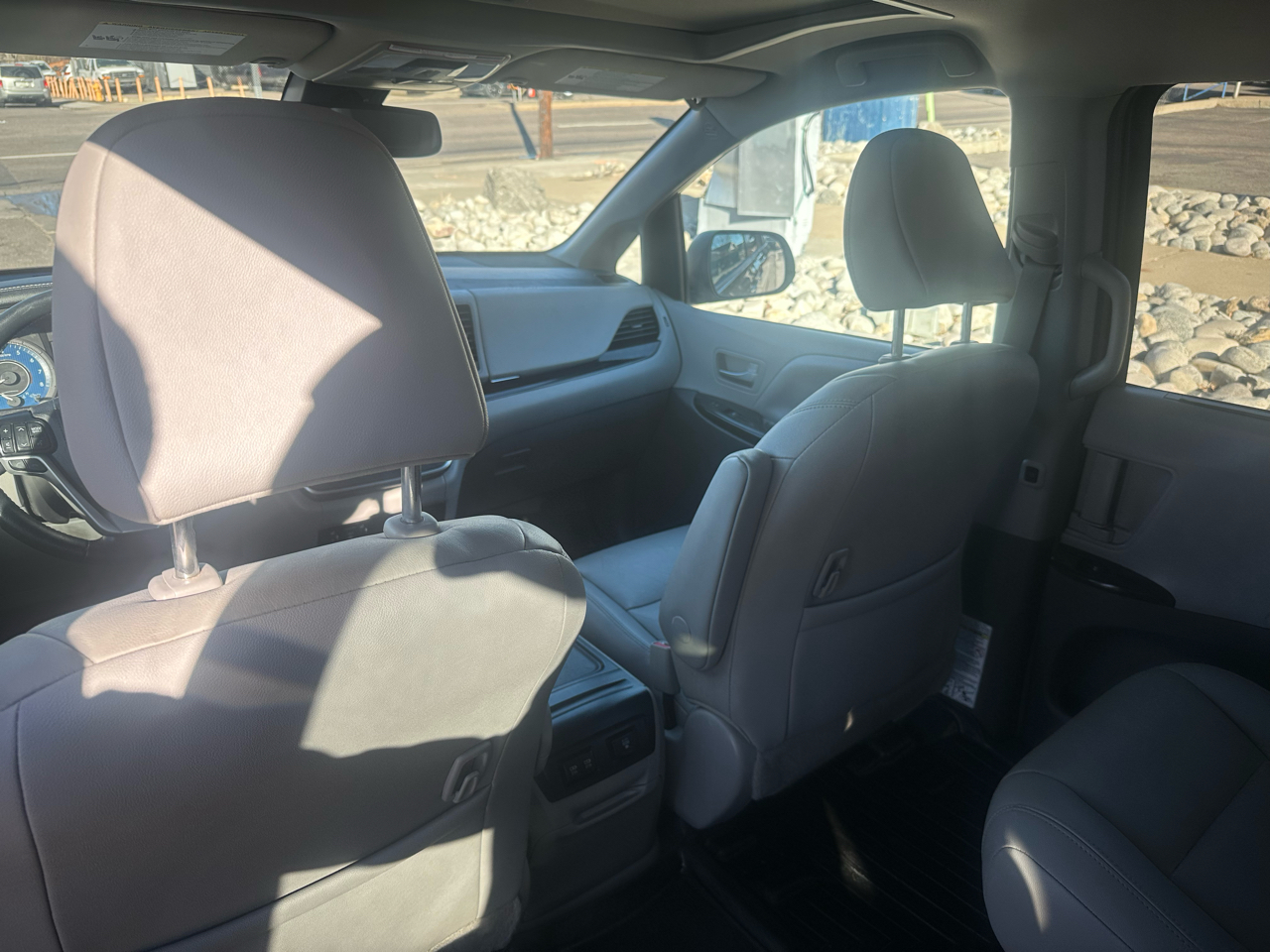 Toyota Sienna XLE 7-Passenger AWD 2019