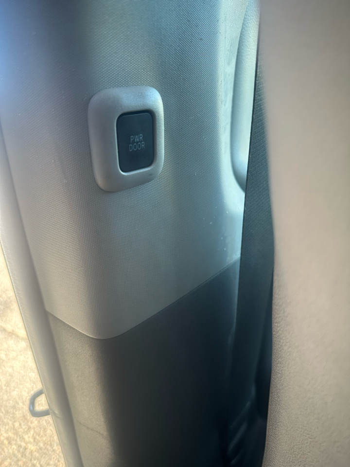 Toyota Sienna XLE 7-Passenger AWD 2019