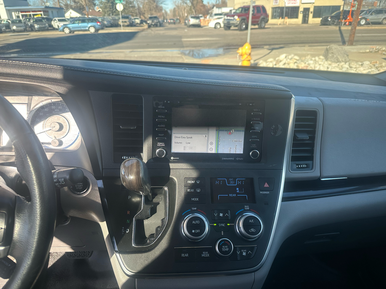 Toyota Sienna XLE 7-Passenger AWD 2019