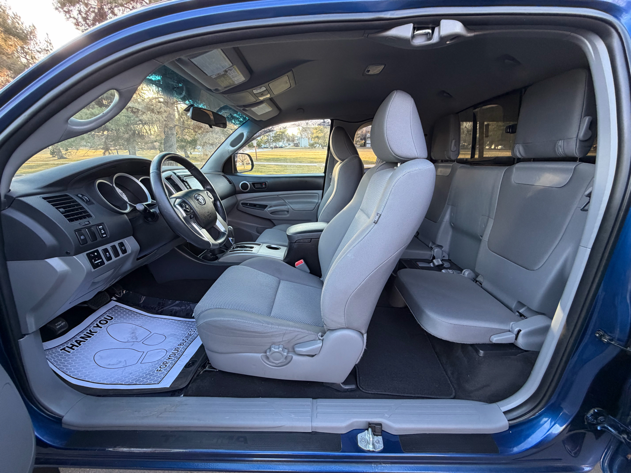 Toyota Tacoma Access Cab V6 5AT 4WD 2015