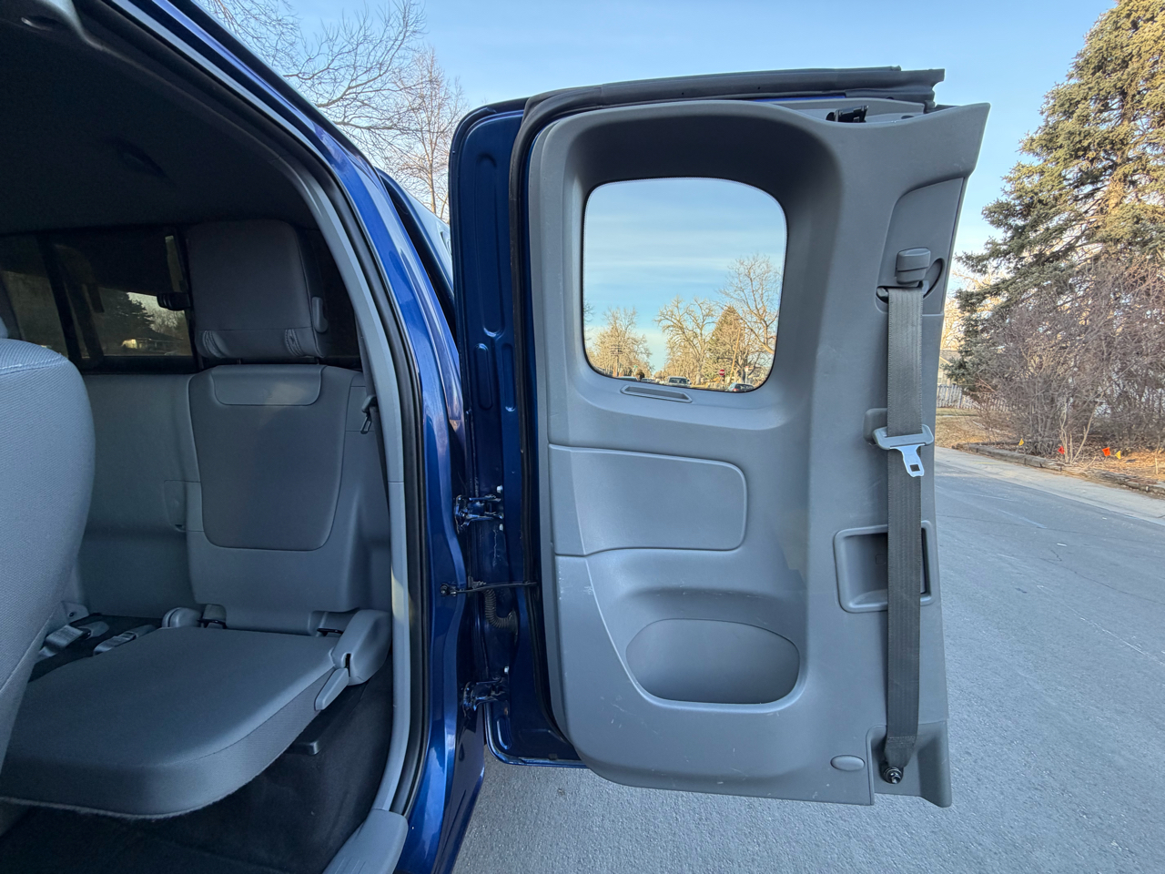 Toyota Tacoma Access Cab V6 5AT 4WD 2015