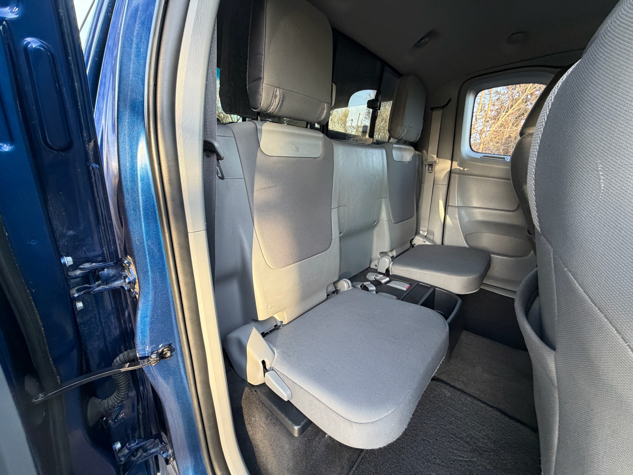 Toyota Tacoma Access Cab V6 5AT 4WD 2015